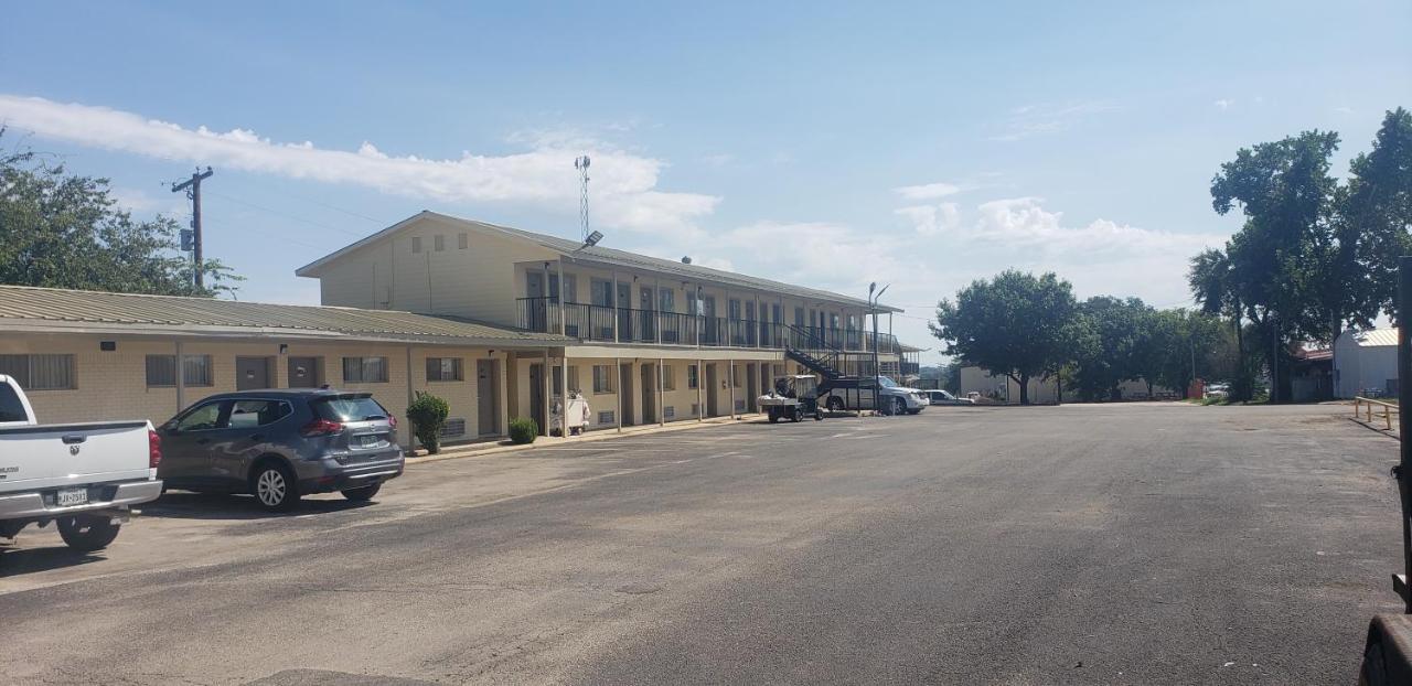Gold Key Inn Brady Exterior foto